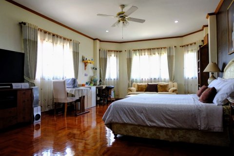 House in Chiang Mai, Thailand 4 bedrooms № 121930 - photo 14