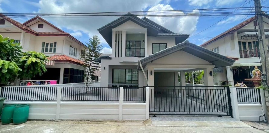 House in Rangsit, Thailand 3 bedrooms № 154092