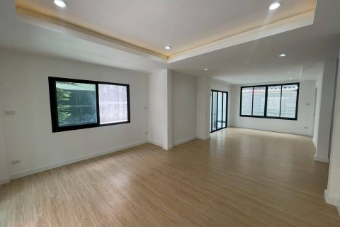 House in Rangsit, Thailand 3 bedrooms № 154092 - photo 30