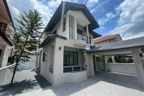 House in Rangsit, Thailand 3 bedrooms № 154092 - photo 24