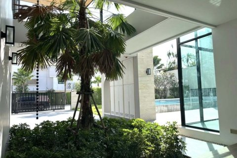 Villa in Bang Khen, Bangkok, Thailand 5 bedrooms № 154091 - photo 10