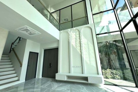 Villa in Bang Khen, Bangkok, Thailand 5 bedrooms № 154091 - photo 17