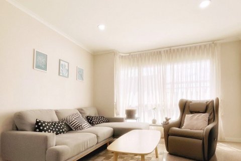 Condo in Yan Nawa, Bangkok, Thailand, 2 bedrooms  № 135941 - photo 4