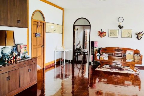 Дуплекс в Бангкапи, Бангкок, Таиланд с 4 спальнями № 149904 - фото 9