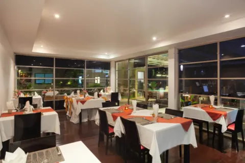 Villa in Phuket, Thailand 3 bedrooms № 175583 - photo 23