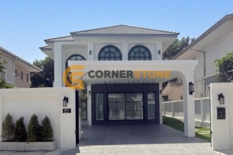 Studio on Jomtien Beach, Pattaya, Thailand № 175586