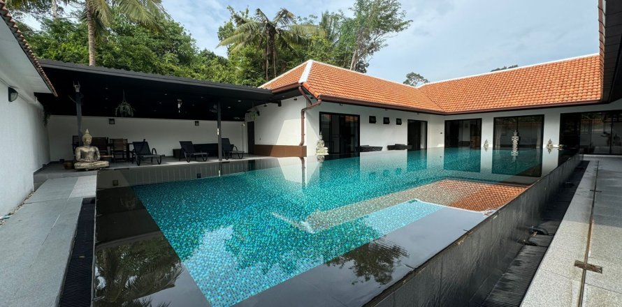 Villa in Ko Samui, Thailand 5 bedrooms № 136269
