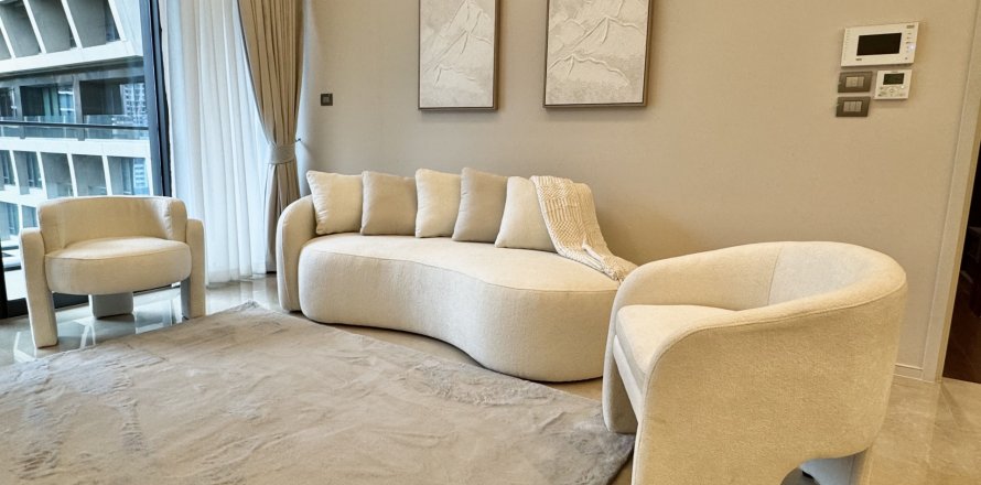 Пентхаус в Патхум Ване, Бангкок, Таиланд с 2 спальнями  № 136270