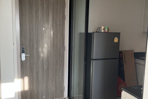 Condo in Bang Kaeo, Thailand, 2 bedrooms  № 136265 - photo 2