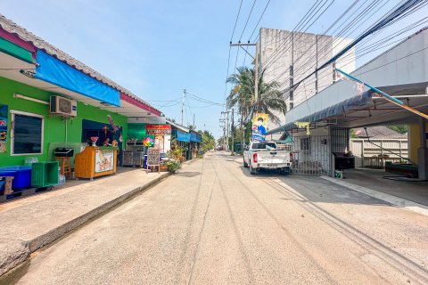 House in Pattaya, Thailand 5 bedrooms № 156600 - photo 4
