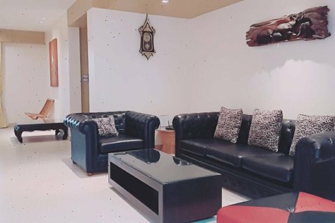 Condo in Cha-am, Thailand, 2 bedrooms  № 156602