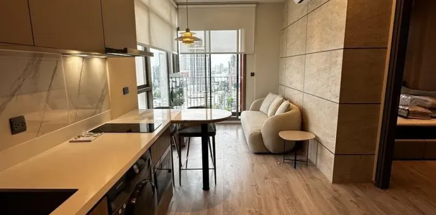 Studio dans le Condo à Watthana, Bangkok, Thaïlande  № 156605