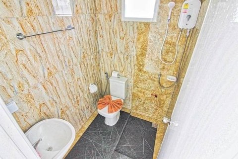 House in Pattaya, Thailand 6 bedrooms № 157729 - photo 7