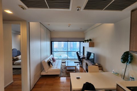 Condo in Bangkok, Thailand, 1 bedroom  № 157734 - photo 2