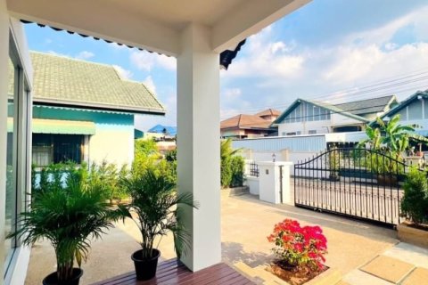 House in Pattaya, Thailand 3 bedrooms № 157730 - photo 12