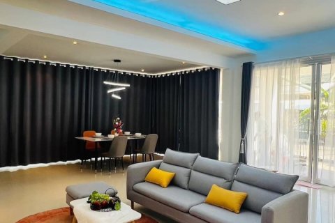 House in Pattaya, Thailand 3 bedrooms № 157732 - photo 5