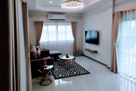 House in Pattaya, Thailand 4 bedrooms № 157731 - photo 3