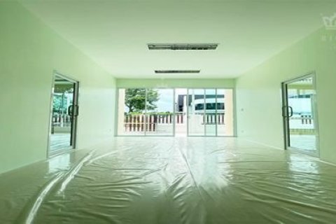 Warehouse in Sam Phran, Thailand № 171832 - photo 11