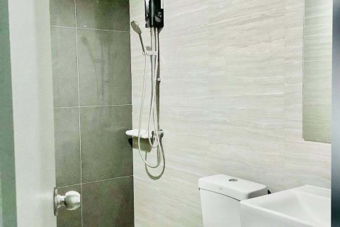 Condo à Bang Phlat, Bangkok, Thaïlande, 2 chambres № 171836 - photo 4