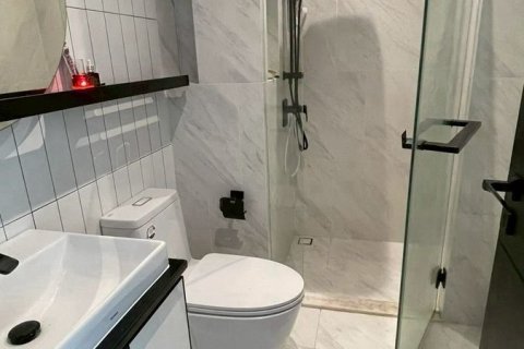 Studio dans le Condo à Khlong San, Bangkok, Thaïlande  № 155041 - photo 5