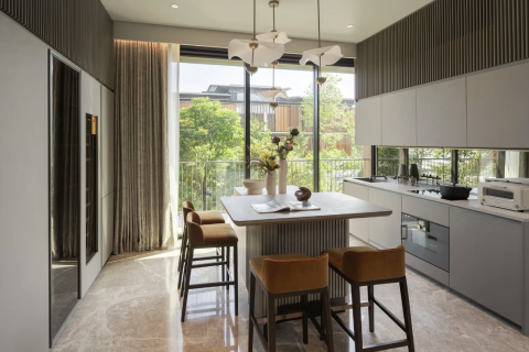 Condo in Bang Kaeo, Thailand, 5 bedrooms № 155037 - photo 9