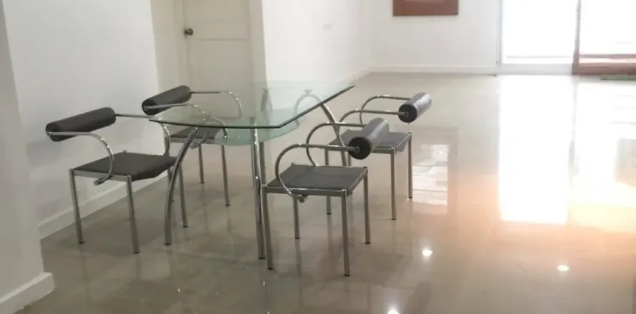 Кондоминиум с 2 спальнями в Клонг Тоэй, Бангкок, Таиланд № 155040