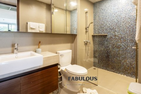 Condo in Bang Tao, Thailand, 1 bedroom  № 179257 - photo 2