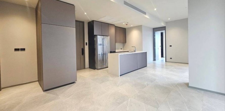 Condo in Bangkok, Thailand, 2 bedrooms  № 118983