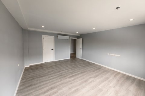 Кондоминиум с 2 спальнями в Сатхоне, Бангкок, Таиланд № 137408 - фото 3