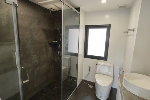 Кондоминиум с 2 спальнями в Сатхоне, Бангкок, Таиланд № 137408 - фото 5