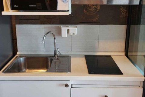 Studio dans le Condo à Samut Prakan, Thaïlande № 137409 - photo 4