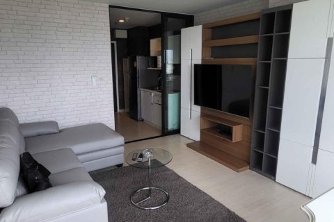 Studio dans le Condo à Samut Prakan, Thaïlande № 137409 - photo 2