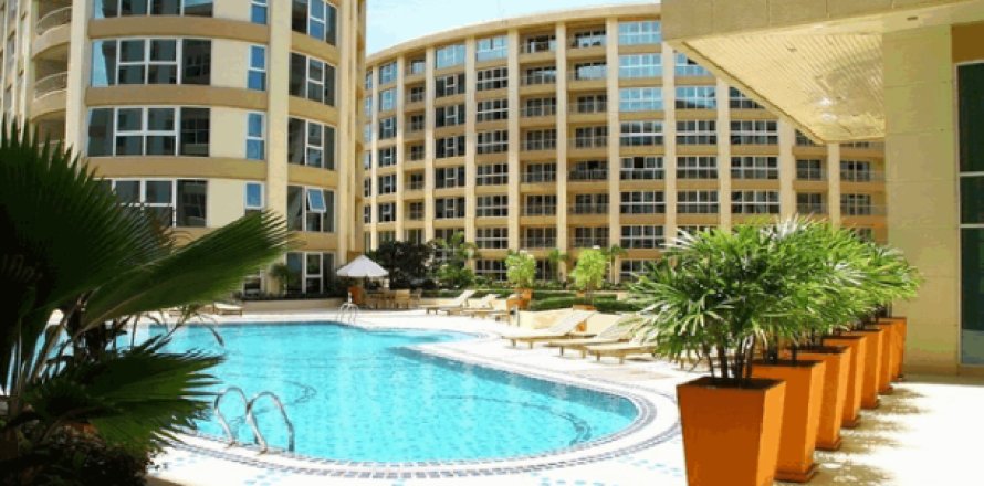 Apartment in Pattaya, Thailand 2 bedrooms № 193223