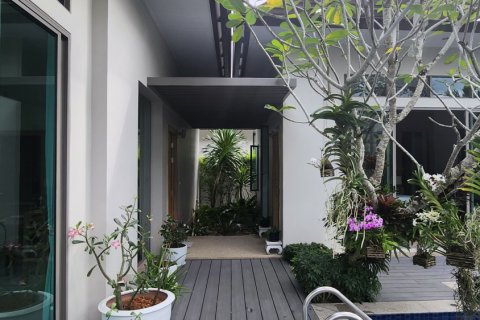 Villa in Phuket, Thailand 3 bedrooms № 153548 - photo 22