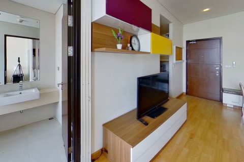 Studio dans le Condo à Watthana, Bangkok, Thaïlande  № 169407 - photo 3