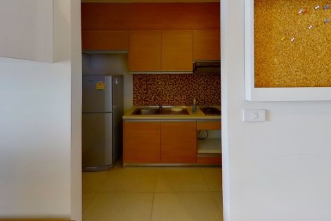 Studio dans le Condo à Watthana, Bangkok, Thaïlande  № 169407 - photo 4