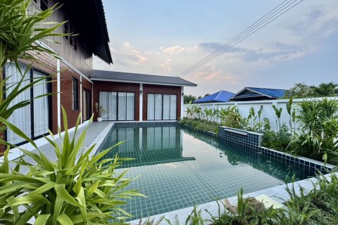 Villa in Saraphi, Thailand 5 bedrooms № 169413