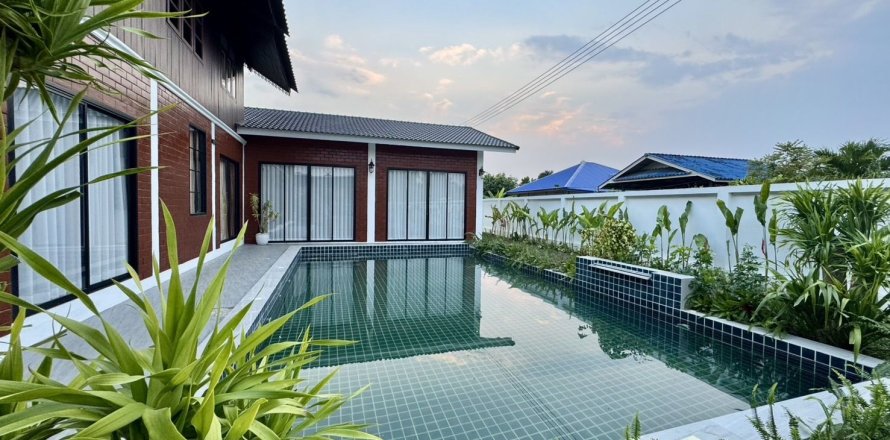 Villa à Saraphi, Thaïlande 5 chambres № 169413