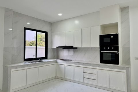 Villa à Saraphi, Thaïlande 5 chambres № 169413 - photo 14