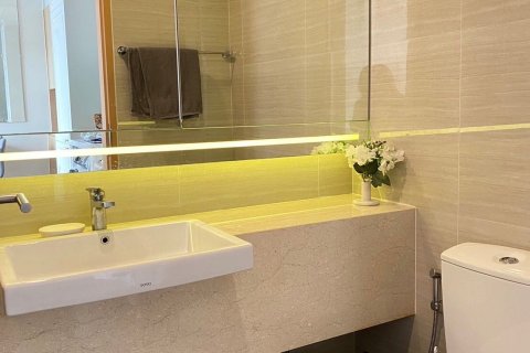 Condo à Watthana, Bangkok, Thaïlande, 2 chambres  № 137362 - photo 11