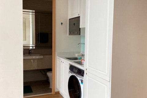 Condo à Watthana, Bangkok, Thaïlande, 2 chambres  № 137362 - photo 10