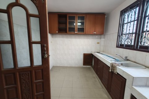 Таунхаус в Паттайе, Таиланд с 4 спальнями  № 160714 - фото 7