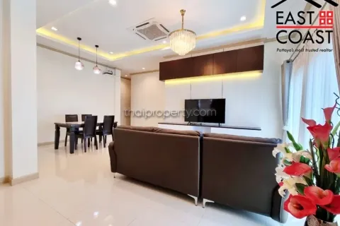 Casa de 3 dormitorios en Pattaya, Tailandia № 212735 - foto 4