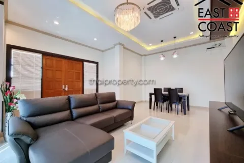 Casa de 3 dormitorios en Pattaya, Tailandia № 212735 - foto 3