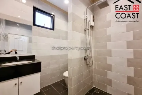 Casa de 3 dormitorios en Pattaya, Tailandia № 212735 - foto 18