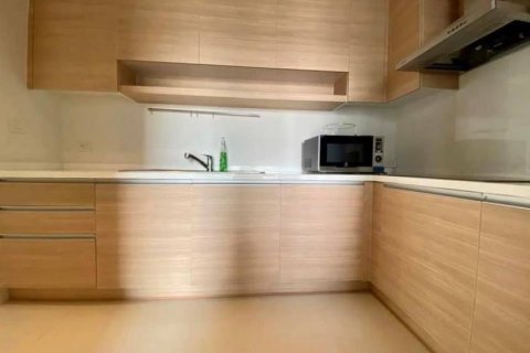 Condo in Khlong Toei, Bangkok, Thailand, 3 bedrooms № 142089 - photo 5