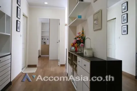 Apartment in Watthana, Bangkok, Thailand 2 bedrooms № 218570