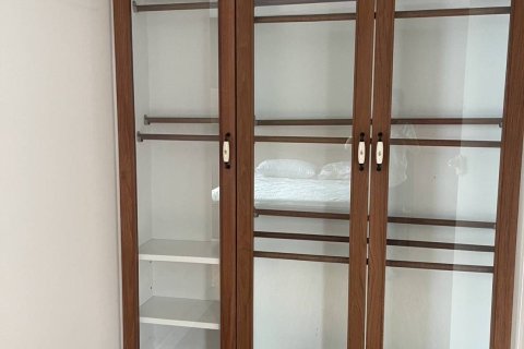 Студия в кондо в Ваттхане, Бангкок, Таиланд № 169183 - фото 8