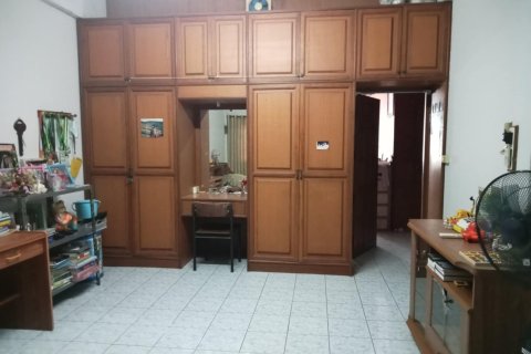 Townhouse in Phrae, Thailand 5 bedrooms № 169179 - photo 12