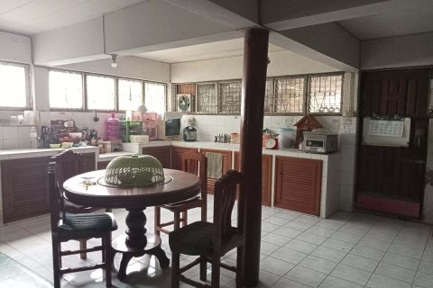 Townhouse in Phrae, Thailand 5 bedrooms № 169179 - photo 5